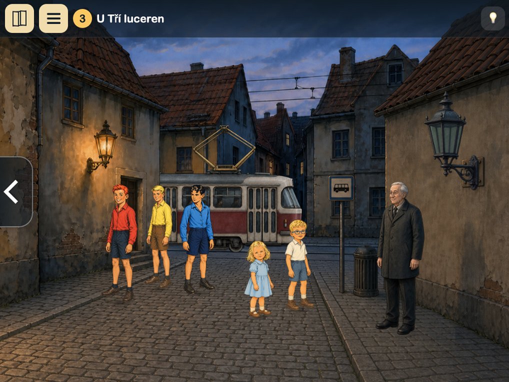 Ulice U Tří luceren v podvečer, za skupinou projíždí tramvaj
